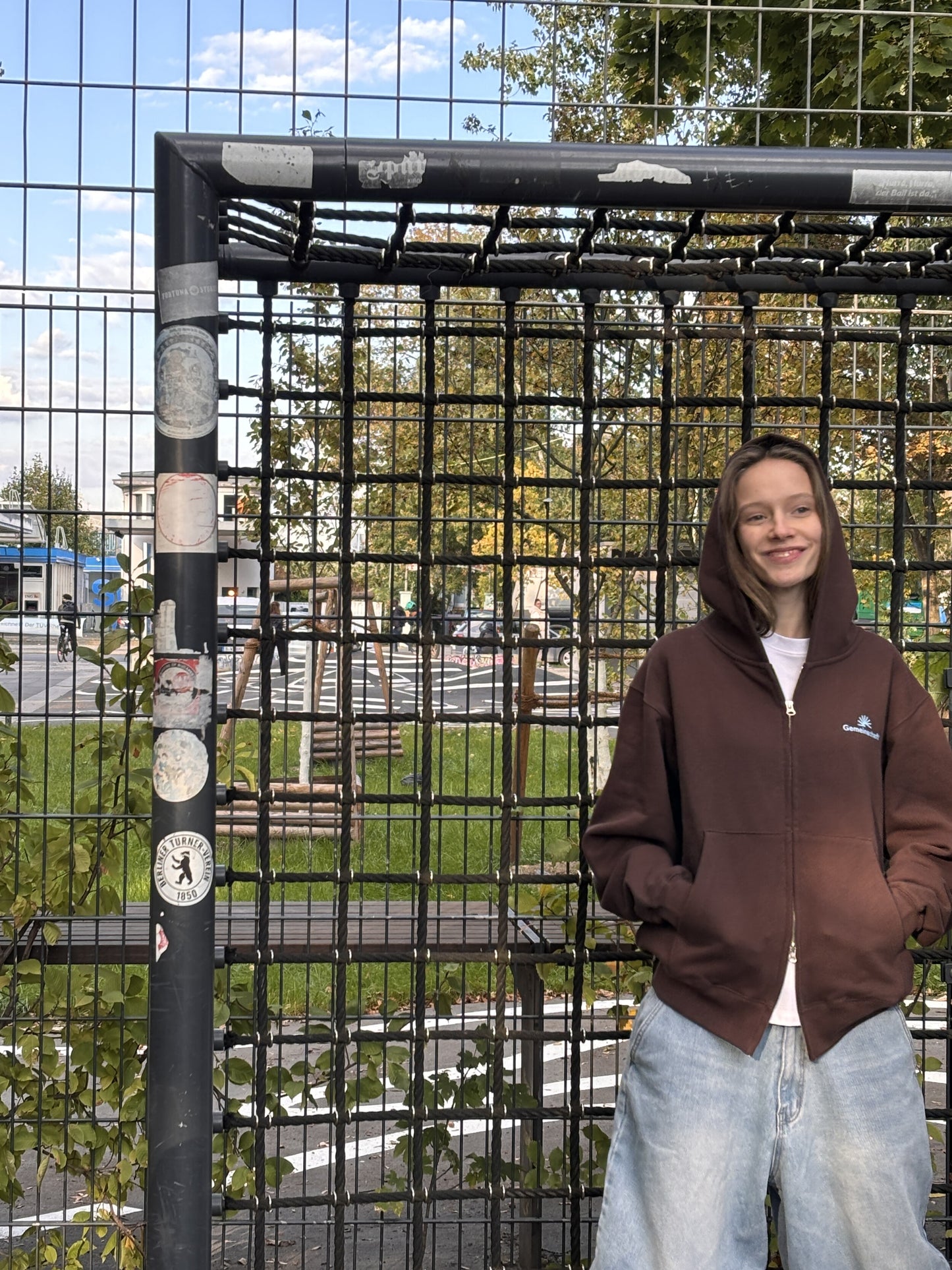 002 Gemeinschaft Zip Hoodie (Brown)