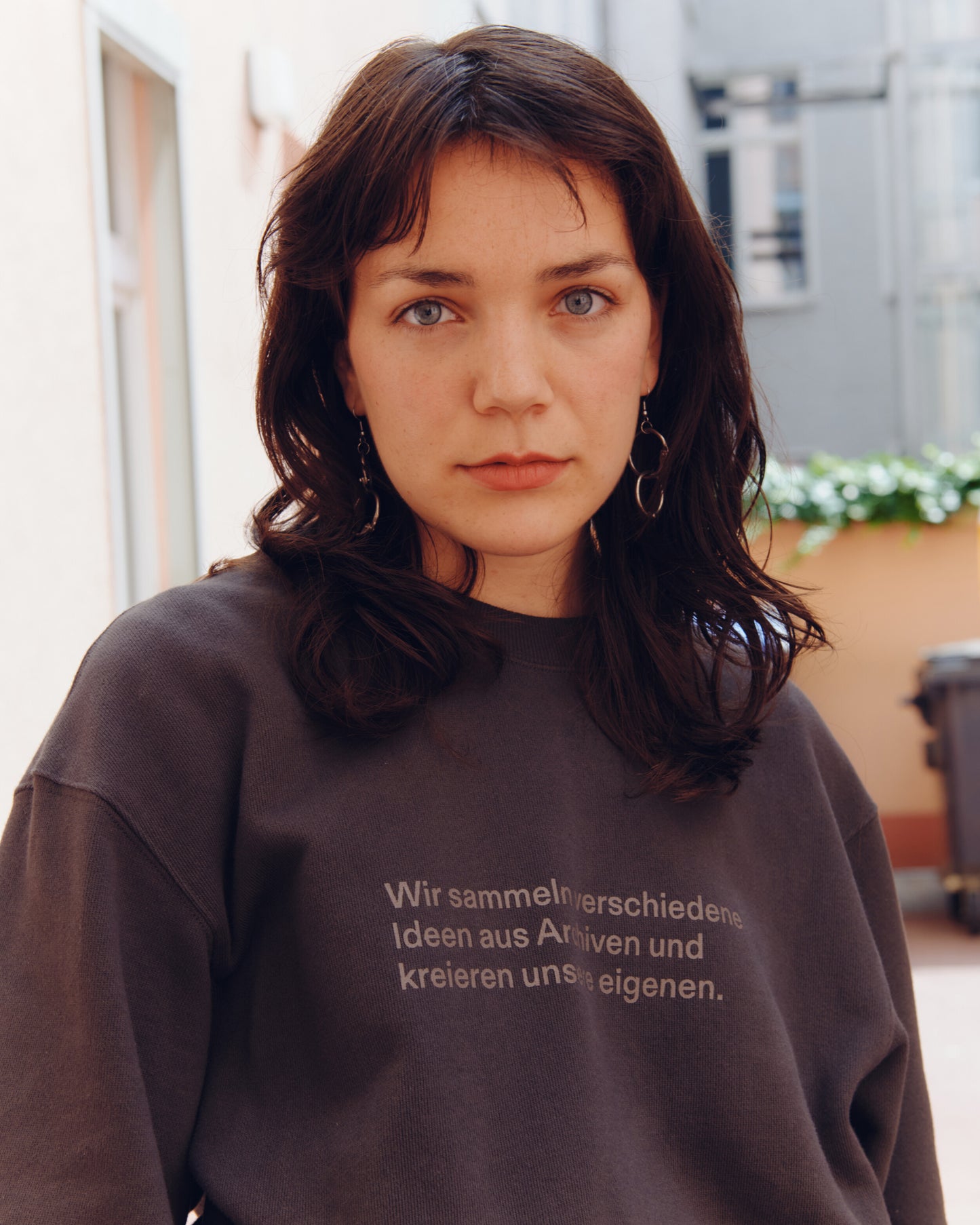 Mitarbeiter 001 Sweatshirt (Charcoal)