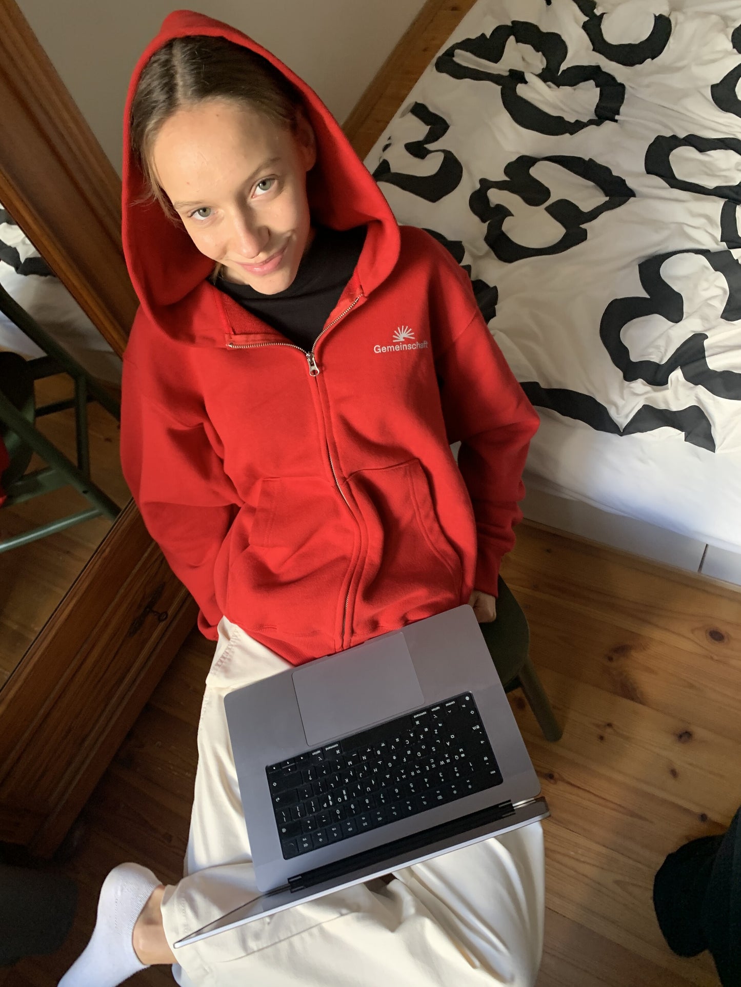 002 Gemeinschaft Zip Hoodie (Red)