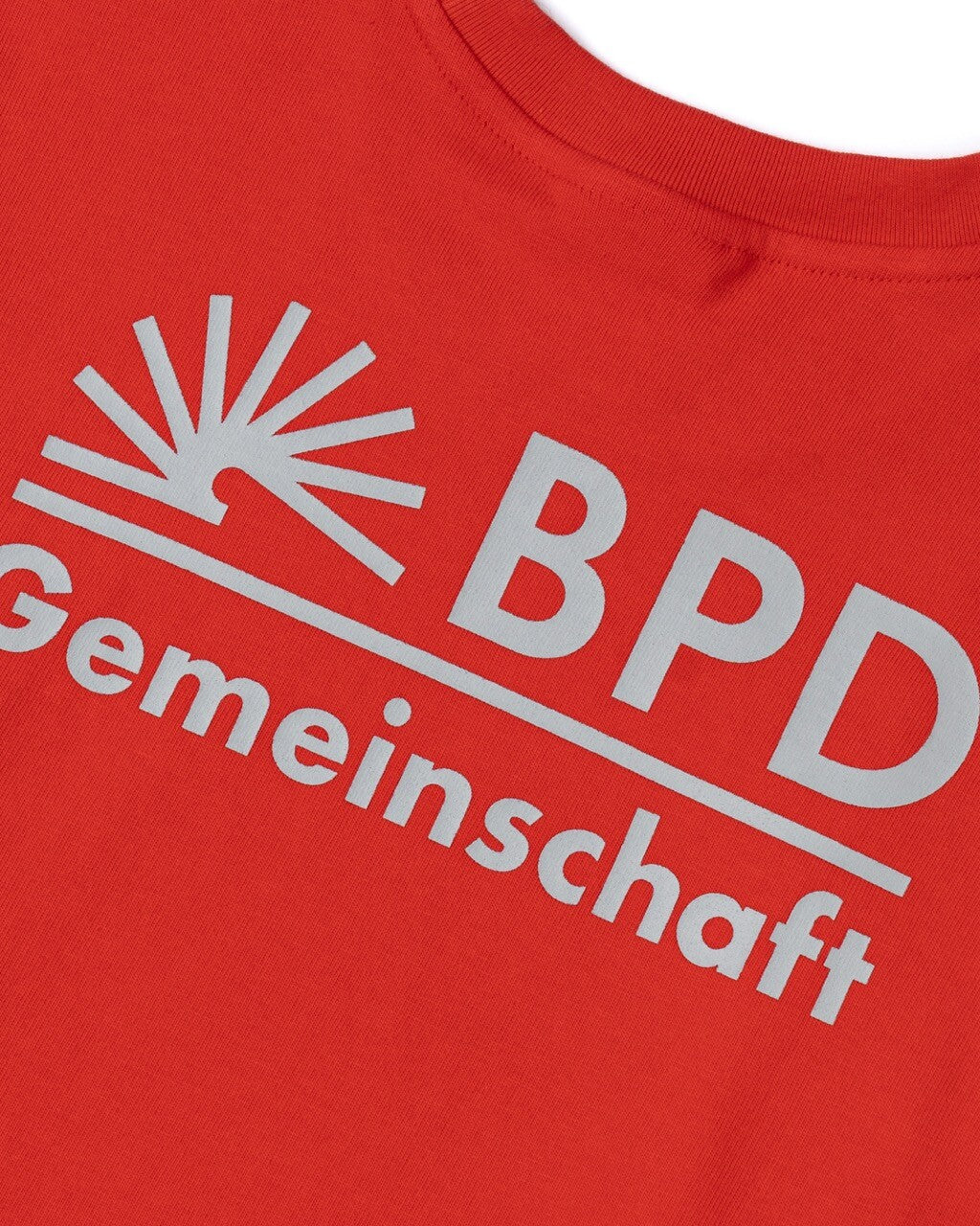 001 Gemeinschaft Tee (Red)