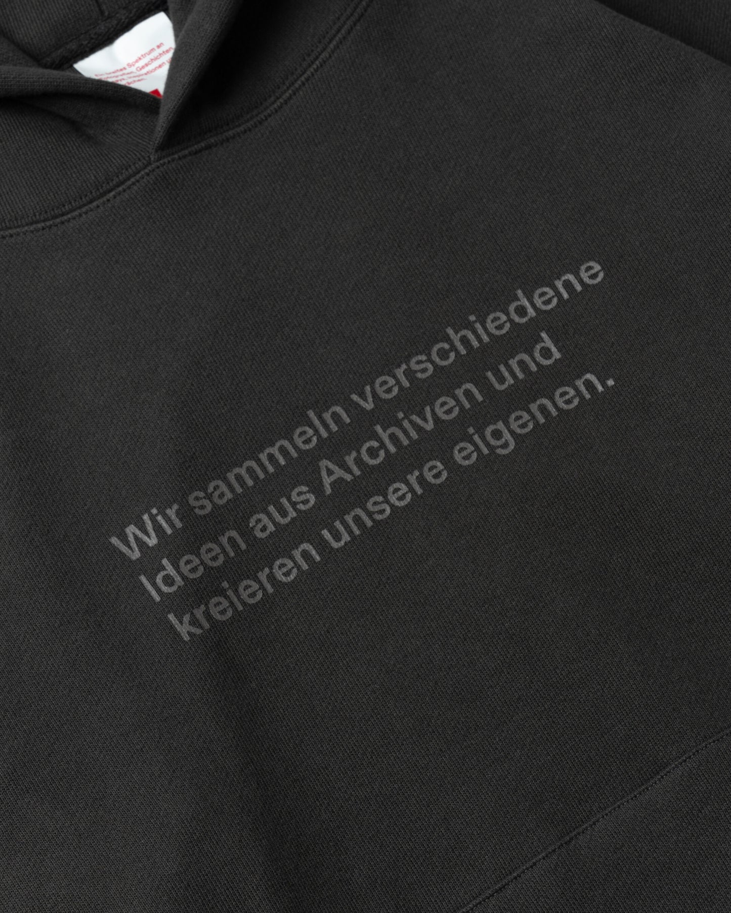 Mitarbeiter 001 Hoodie (Charcoal)