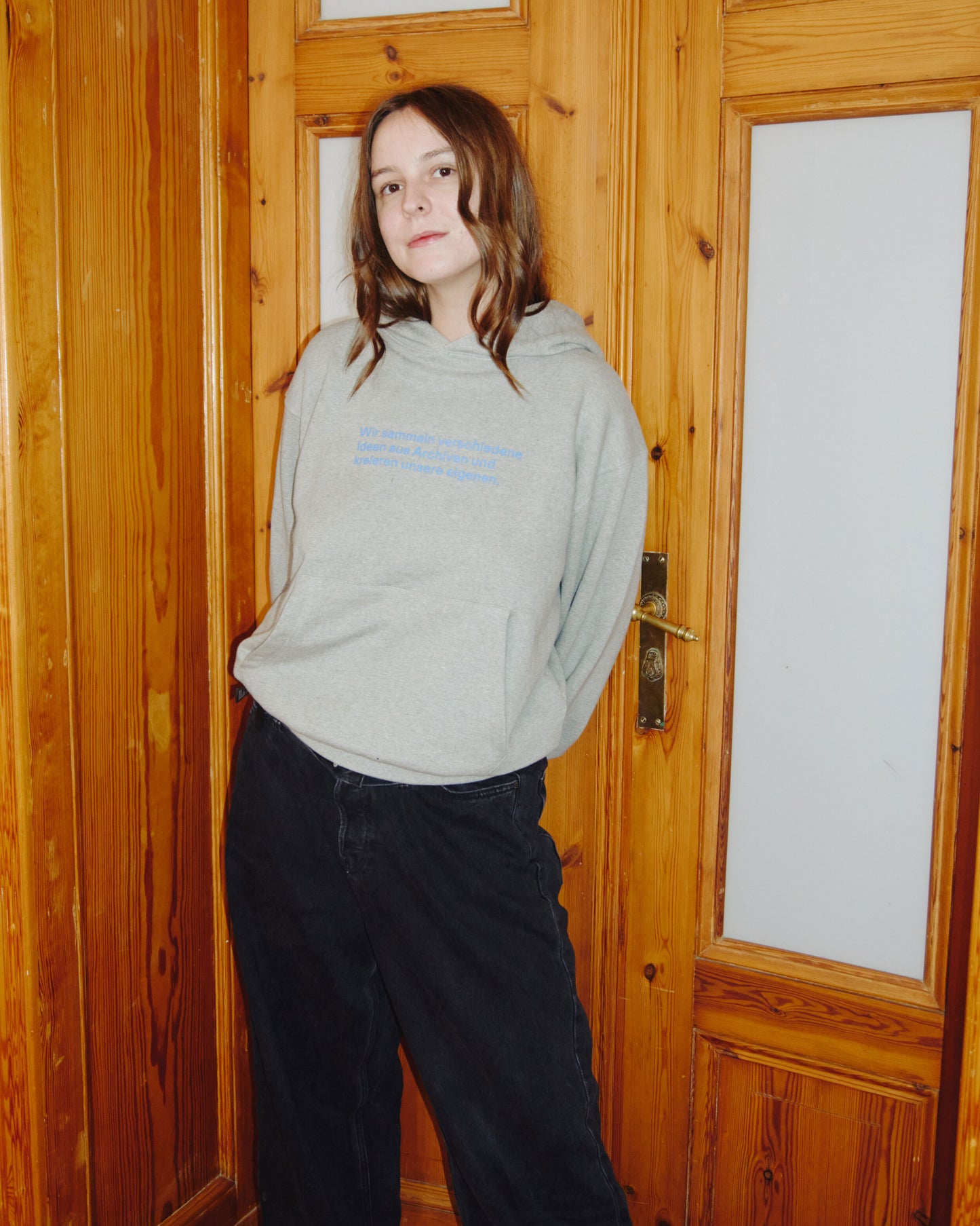 Mitarbeiter 001 Hoodie (Gray)