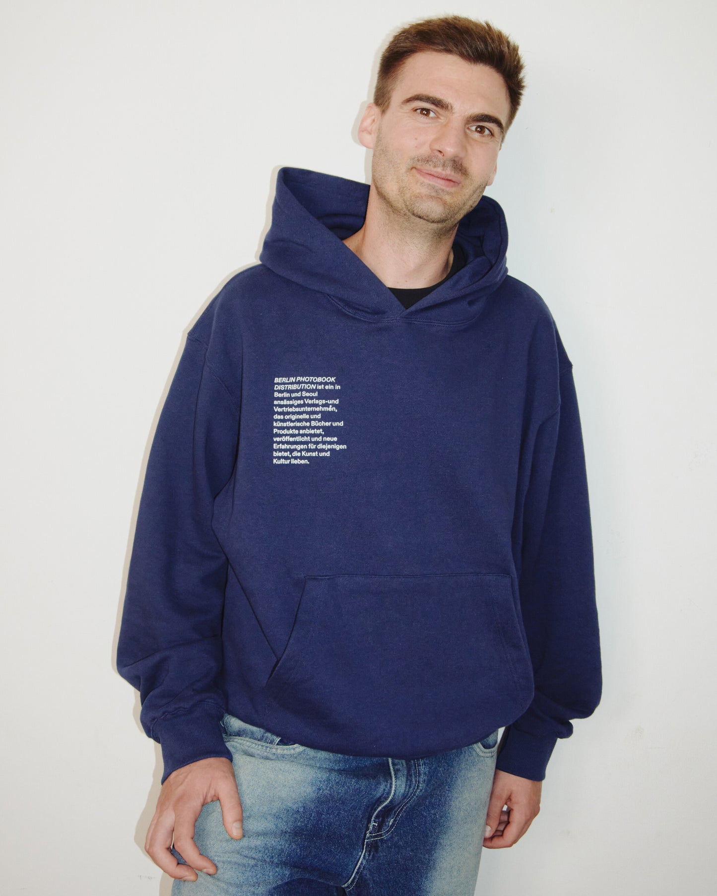 Mitarbeiter 002 Hoodie (Navy)