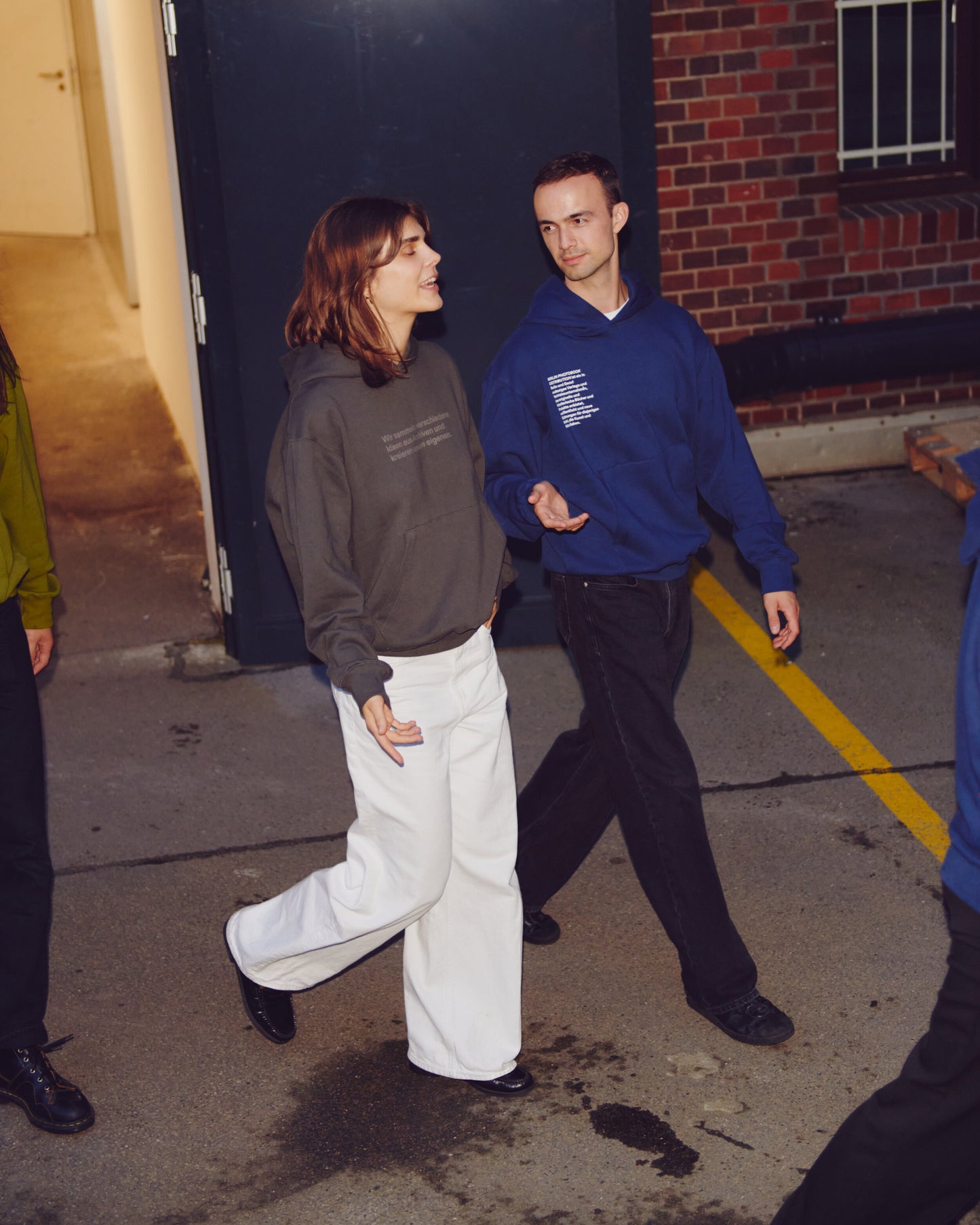 Mitarbeiter 002 Hoodie (Navy)