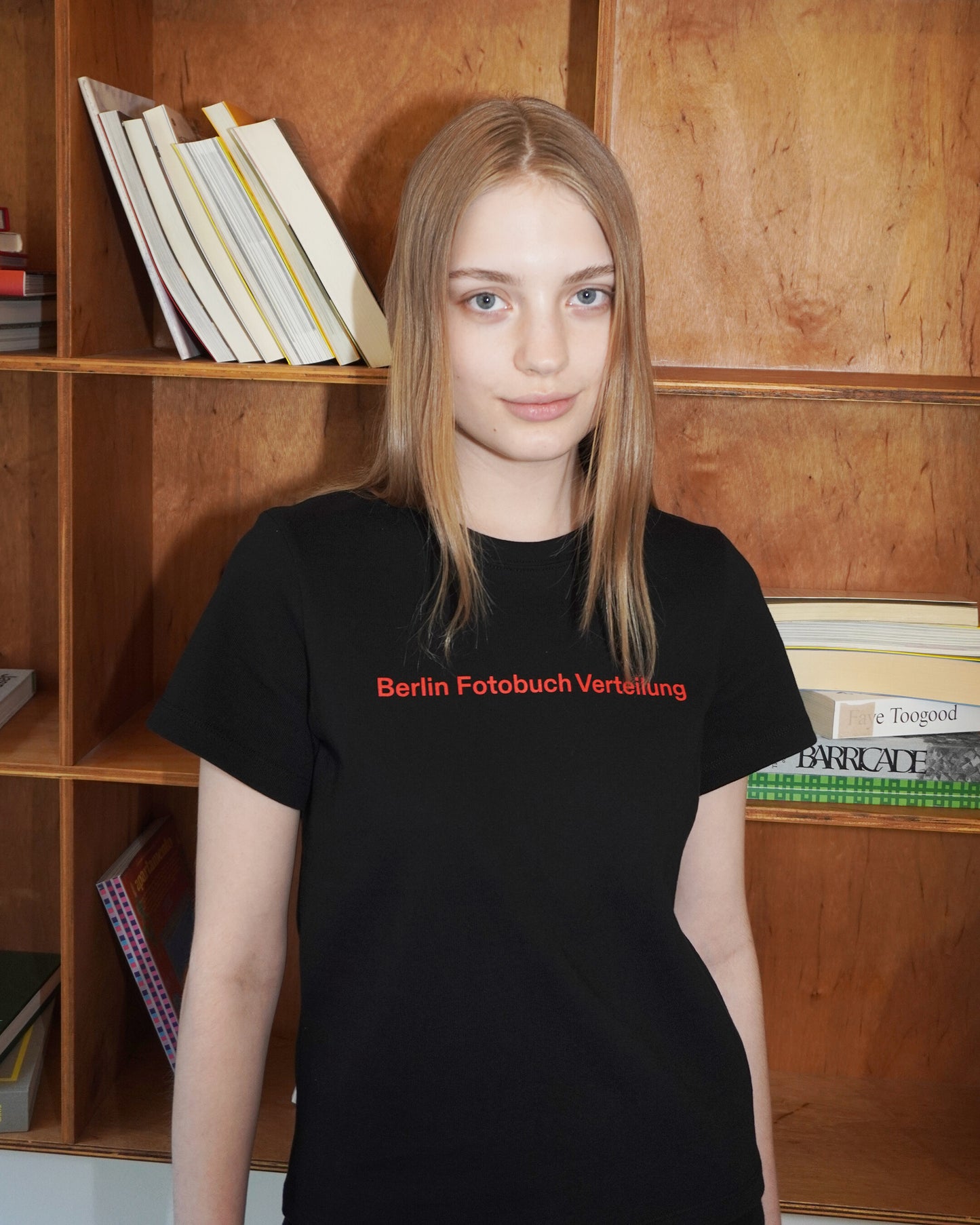 (W) BFV Center Logo Tee (Black)