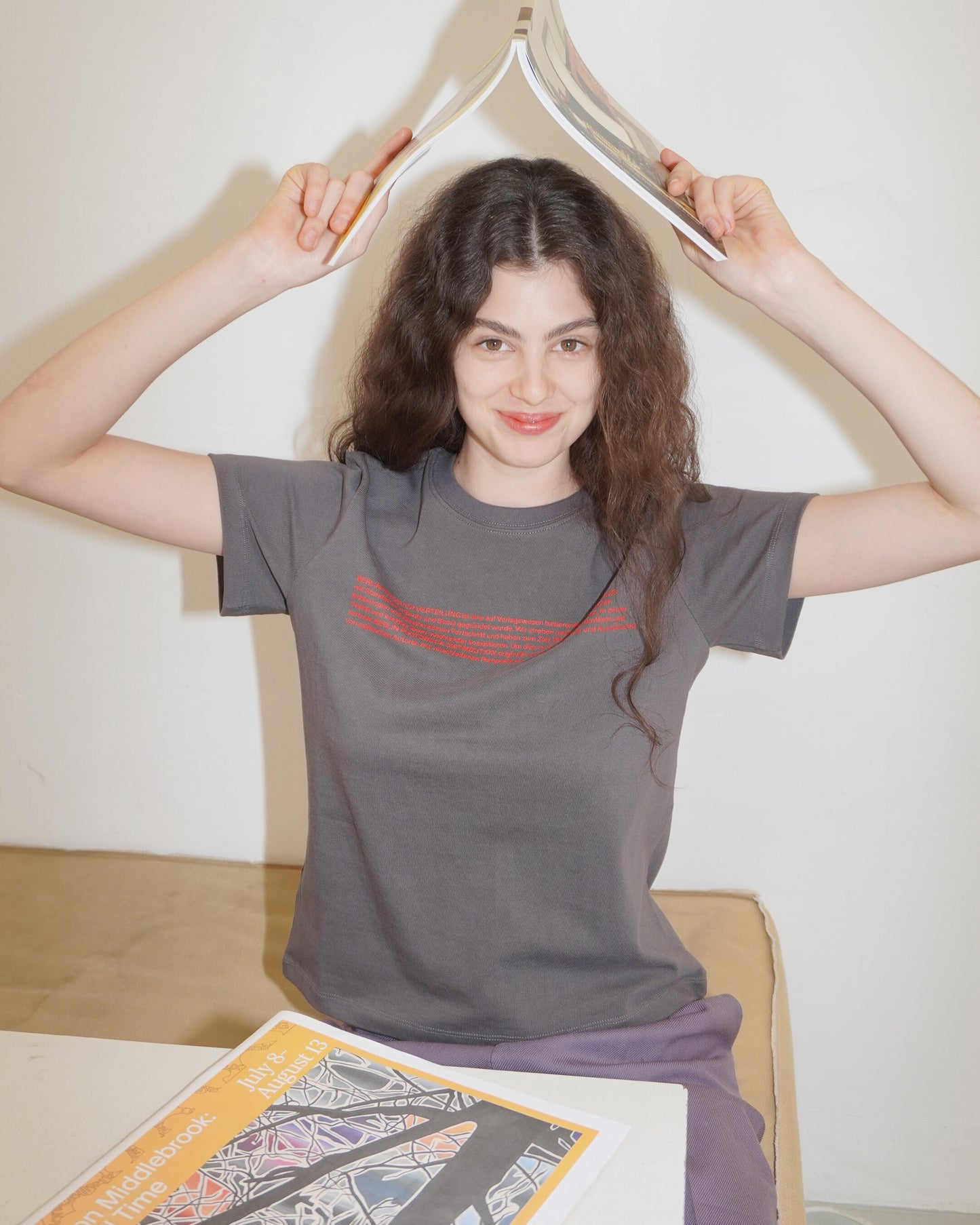 (W) Overview Tee (Charcoal gray)