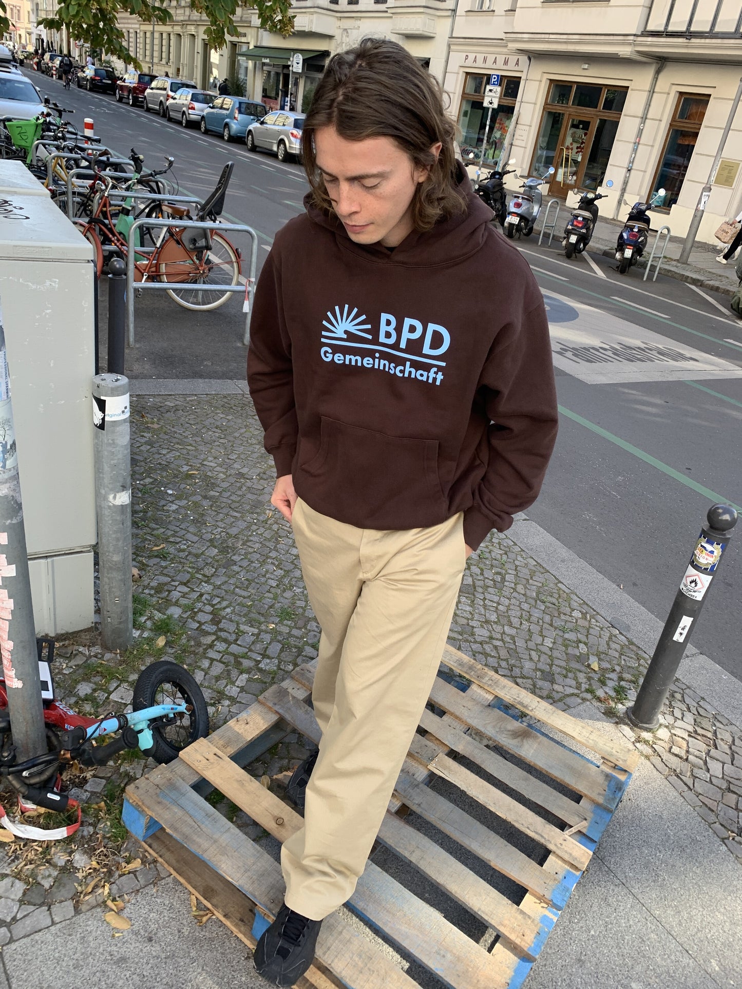 001 Gemeinschaft Hoodie (Brown)