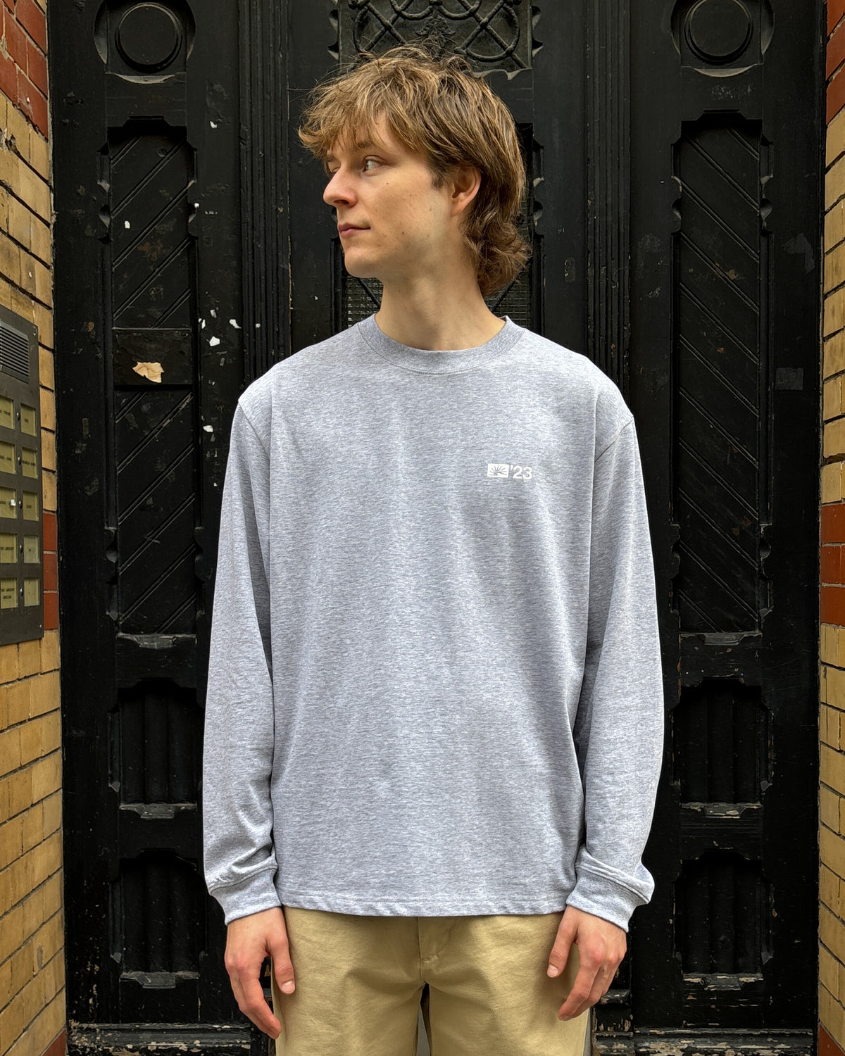 002 Overview Long Sleeve Tee (Grey)